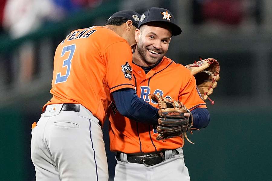 Houston se ujal vedení ve finálové sérii 3:2.