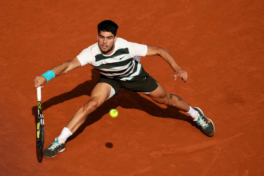 Tenis Flash: Alcaraz odwrócił losy w rekordowym finale i obronił tytuł French Open