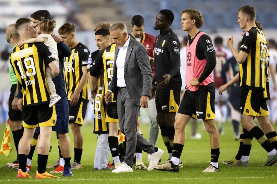 Vitesse na de voorlopig laatste wedstrijd in de Eredivisie