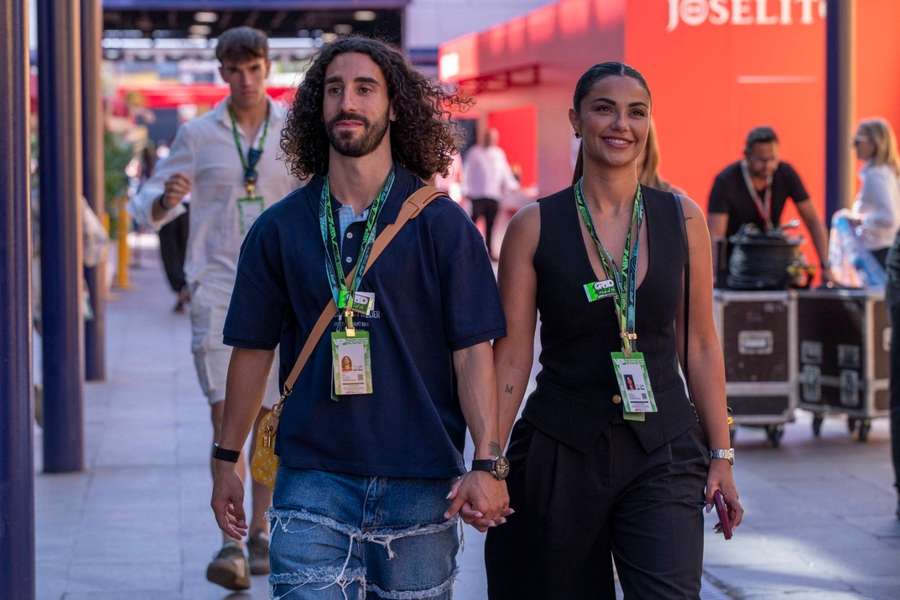 Claudia Rodríguez, con Marc Cucurella