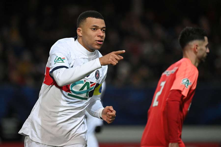 Mbappé asystował przy trzech golach w zwycięstwie 9-0