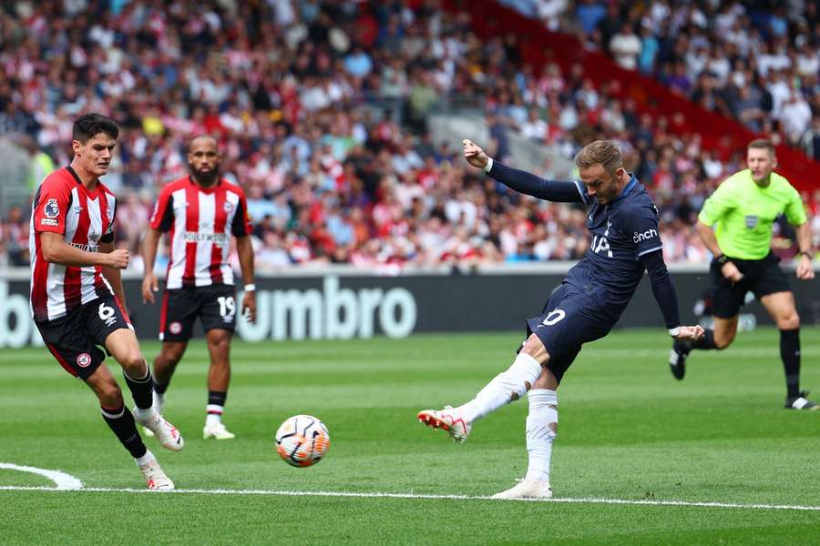 Brentford og Tottenham deler efter 45 vilde minutter Brentford og Tottenham deler efter 45 vilde minutter