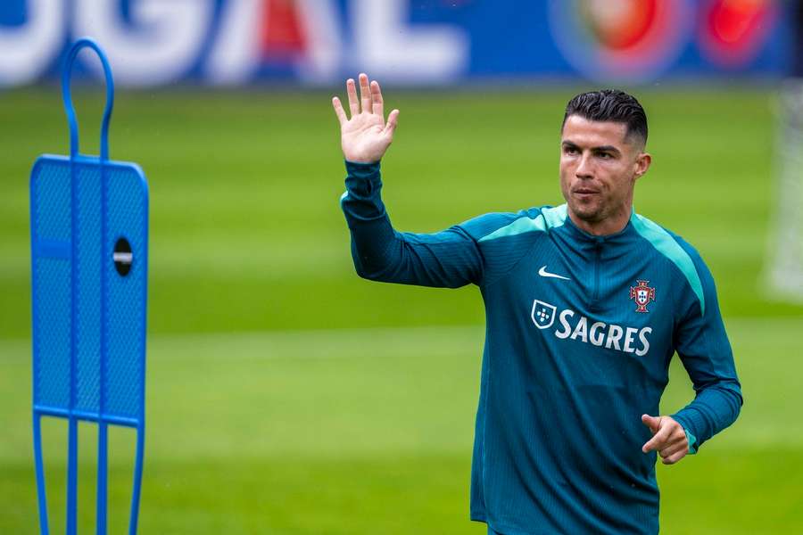 "Obrigado Alemanha": Cristiano Ronaldo und Co. mit Dank an Gütersloh