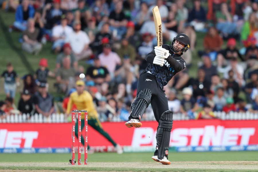 Devon Conway anchored the New Zealand innings