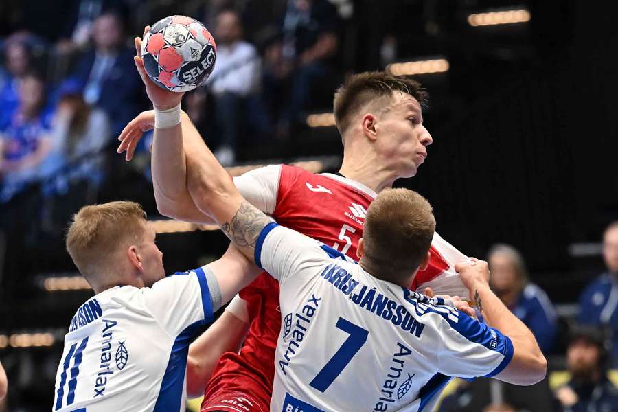 Zagubieni po przerwie - Polacy tylko w pierwszej połowie stawiali opór Islandii