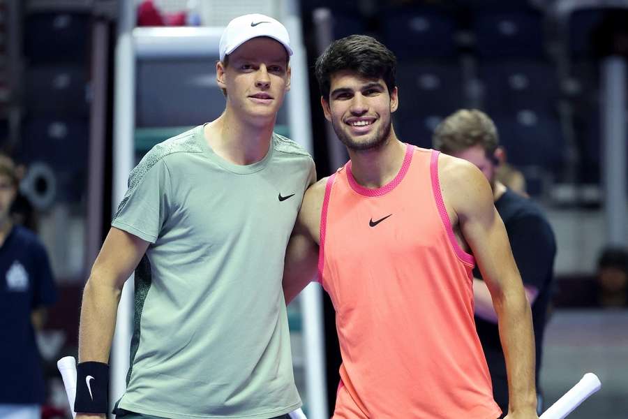 Jannik Sinner a Carlos Alcaraz mohou obnovit parádní rivalitu.