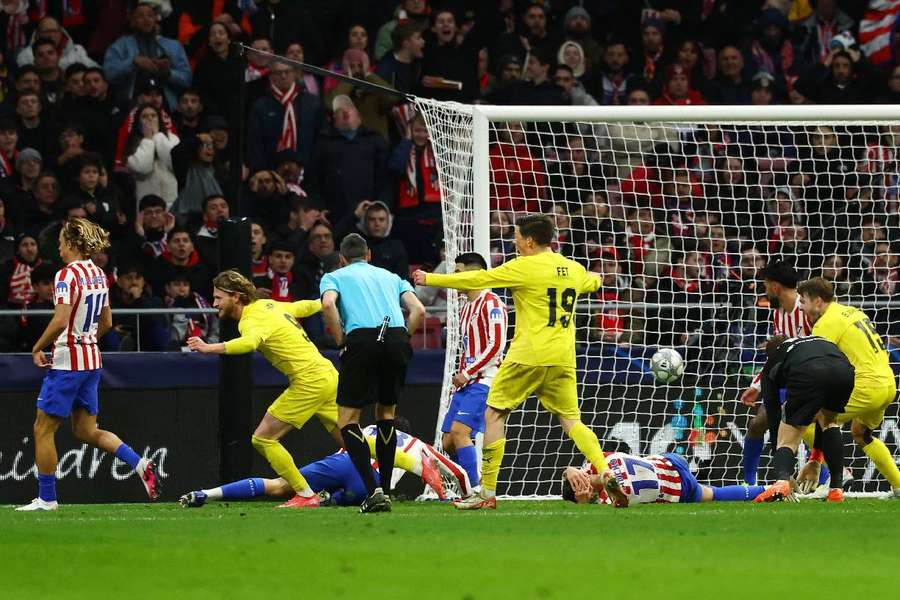 Høgh, celebrando el segundo gol