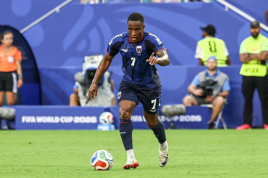 Jovane foi titular de Cabo Verde em dois jogos da Copa Jovane foi titular de Cabo Verde em dois jogos da Copa