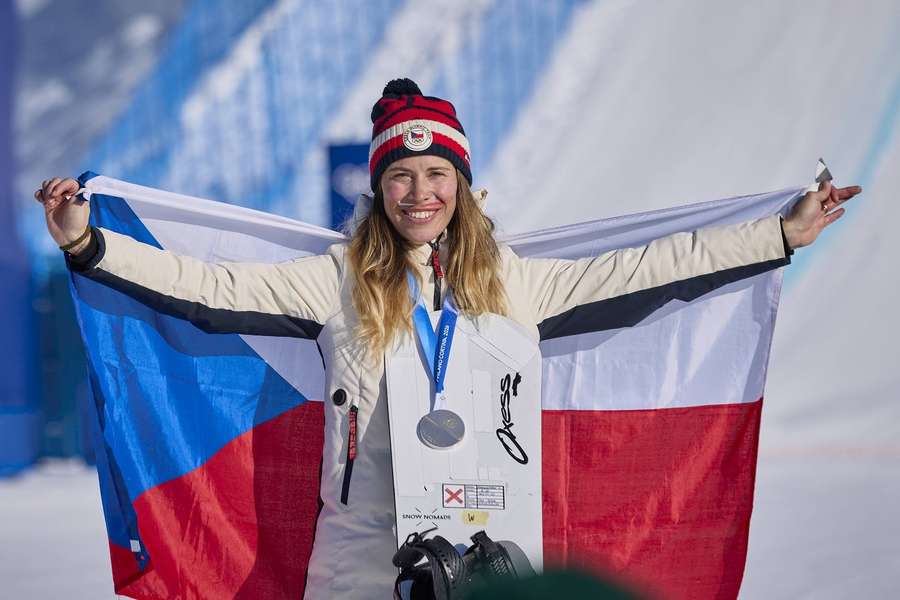 Adamczyková vybojovala stříbro. Adamczyková vybojovala stříbro.