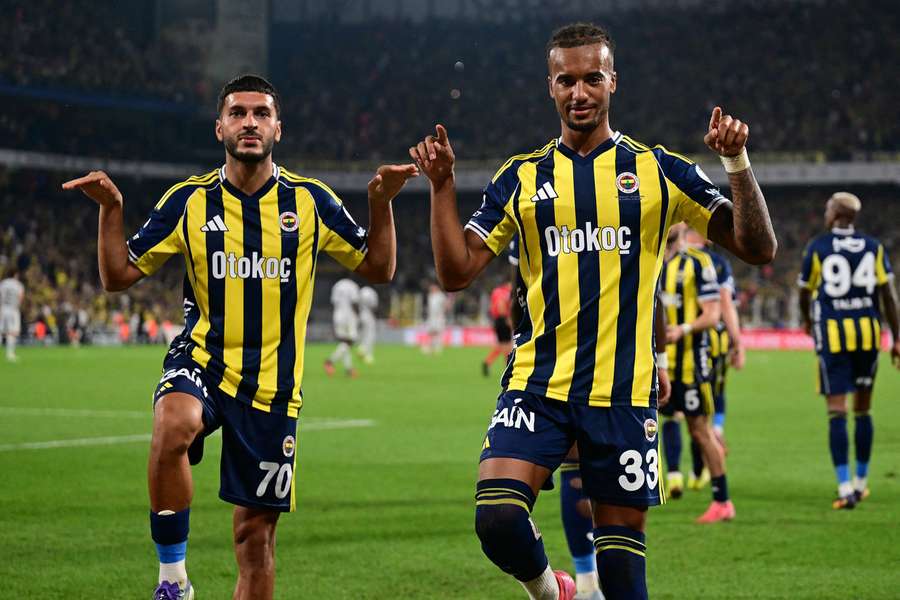 Archie Brown marcou para o Fenerbahçe Archie Brown marcou para o Fenerbahçe