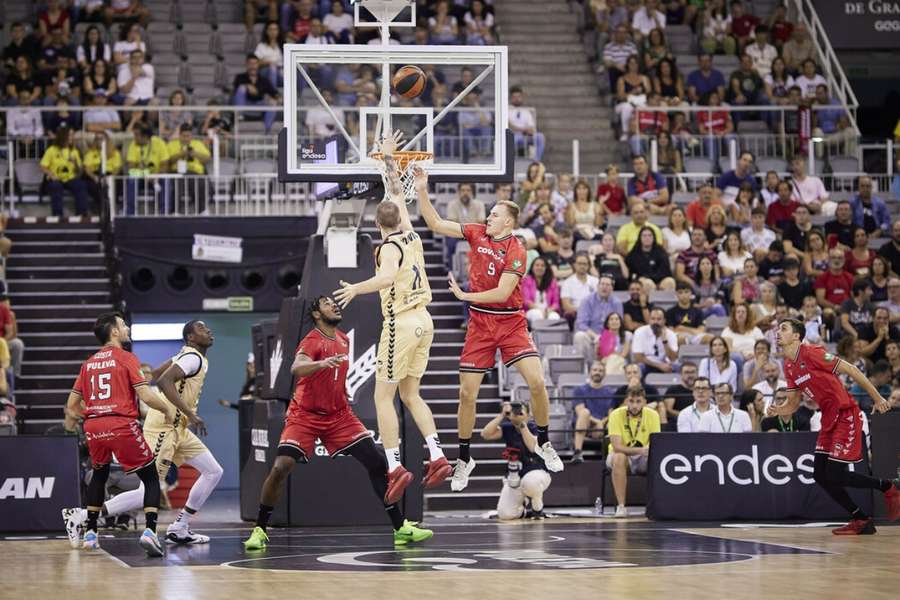 El Murcia venció al Granada por 101-104