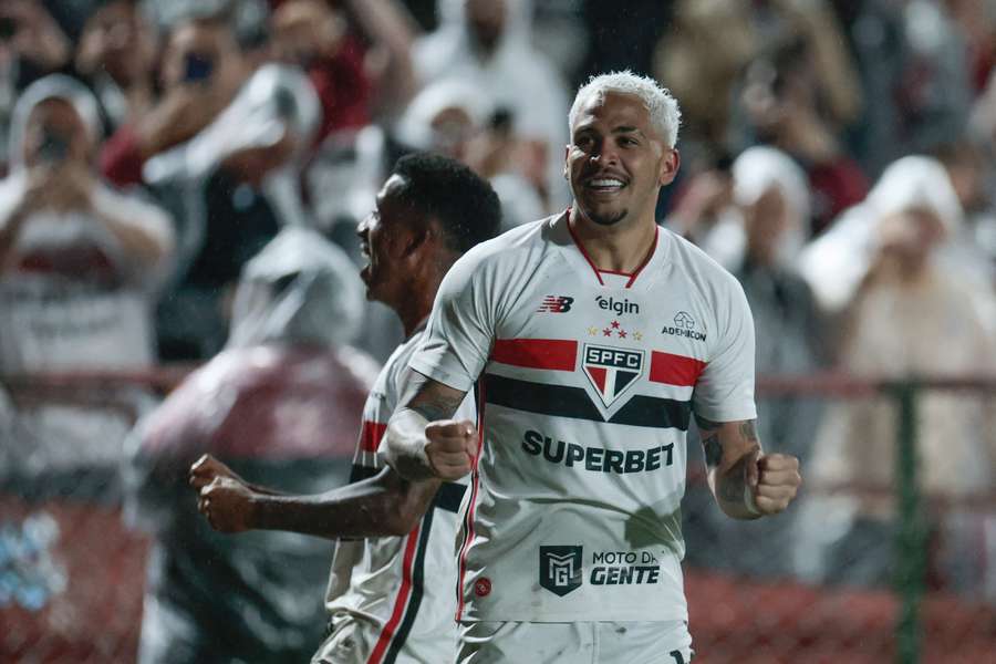 Luciano marcou um dos gols da vitória do São Paulo