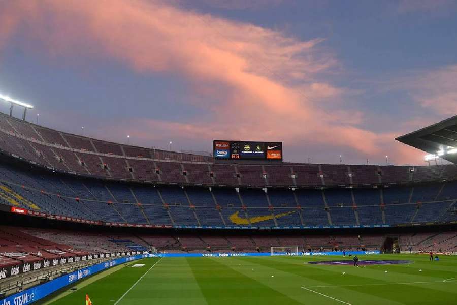 Camp Nou é o maior estádio da Europa, com capacidade para quase 100 mil pessoas