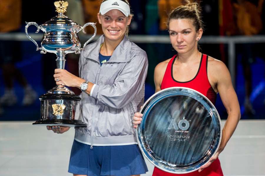 Carolina Wozniacki și Simona Halep, după finala Australian Open 2018