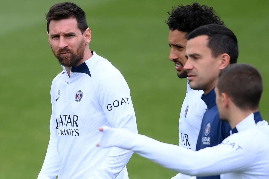 Messi deve voltar ao PSG após suspensão que recebeu da diretoria