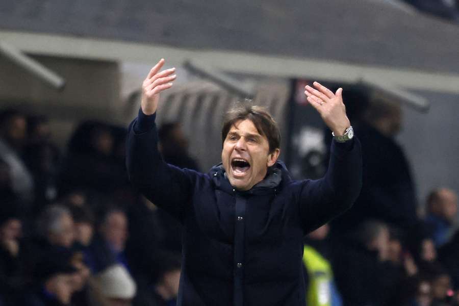 Antonio Conte, treinador do Nápoles