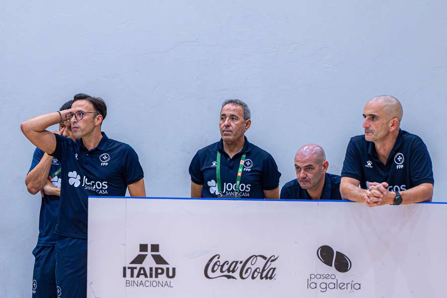 A equipa técnica de Reinaldo Ventura