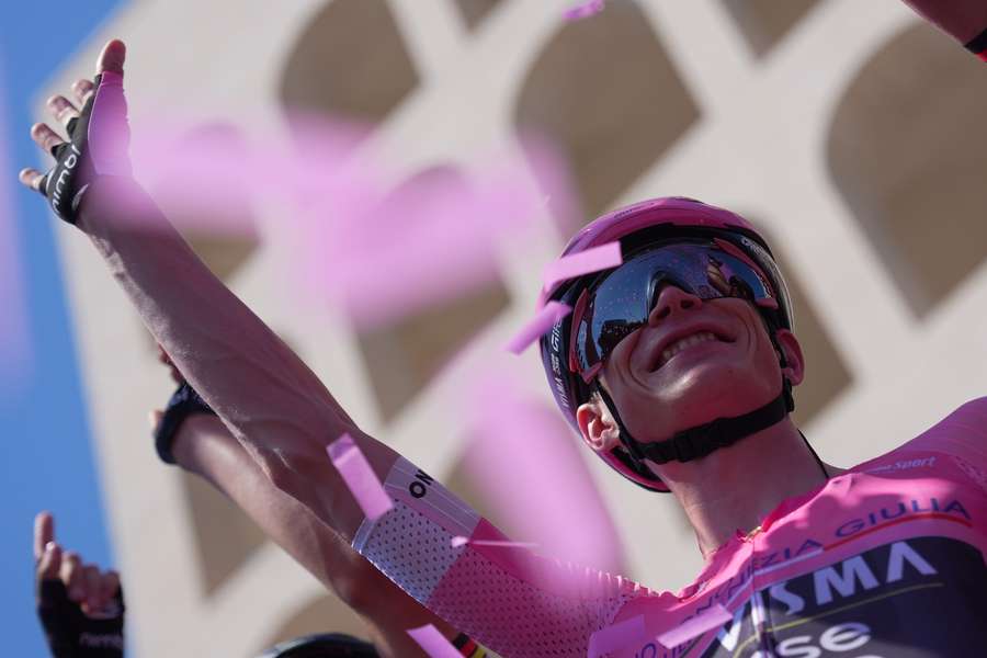 Jonas Vingegaard celebrates the overall win in the Giro d'Italia Jonas Vingegaard celebrates the overall win in the Giro d'Italia