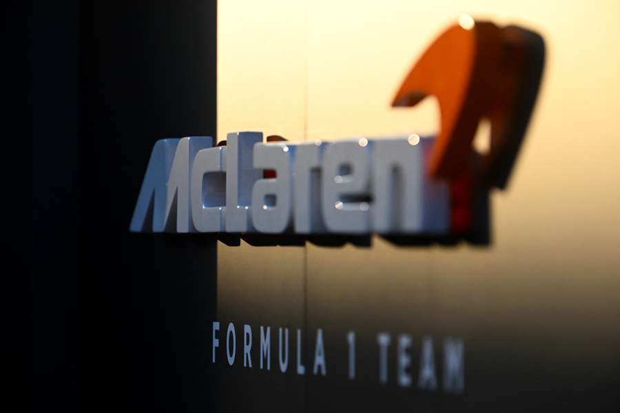 Das Weltmeisterteam McLaren hat als erster Formel-1-Rennstall seinen Boliden für die im März beginnende Saison präsentiert