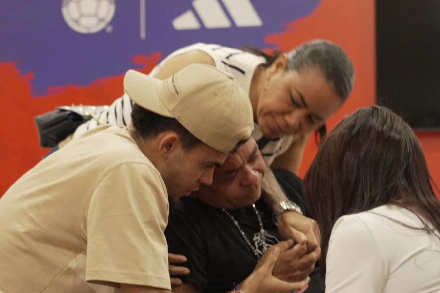 Luis Díaz y Mané Díaz, emocionados en su reencuentro