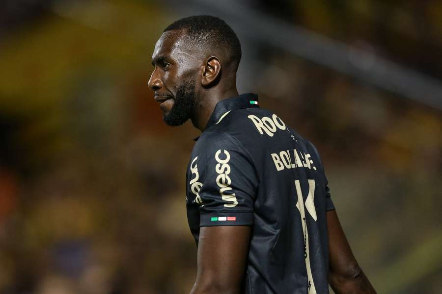 Bolasie vai continuar no futebol brasileiro 