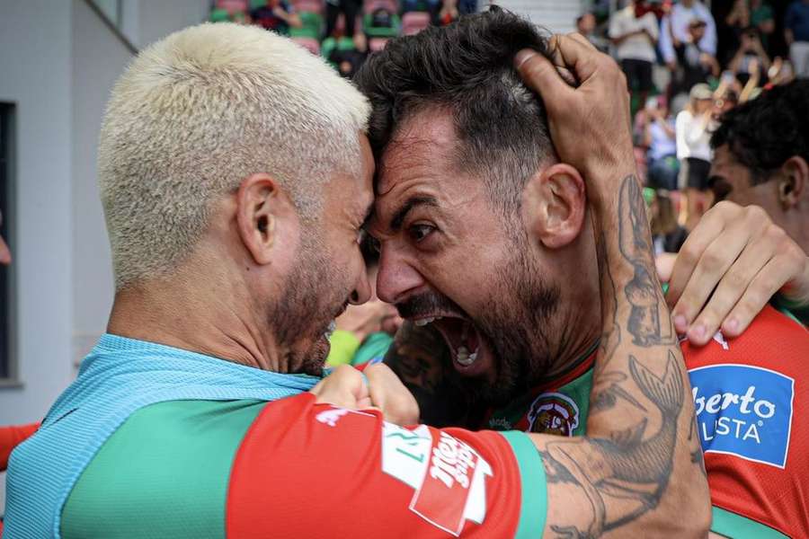 Jogadores do Marítimo preparam a festa do regresso à Liga Portugal
