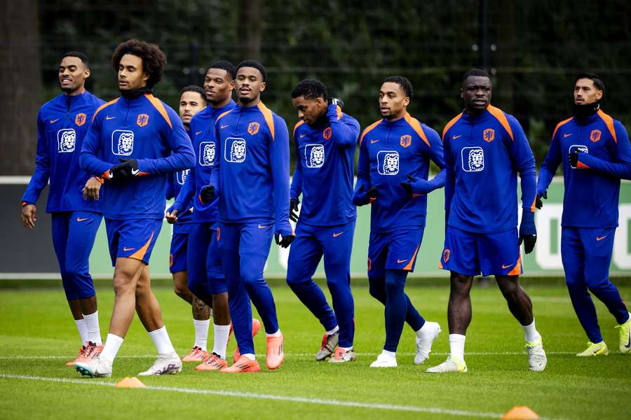 Jogadores da Holanda buscam voltar a vencer após três tropeços seguidos na Nations