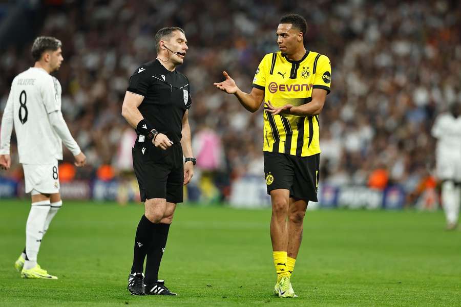 Istvan Kovacs a arbitrat Real Madrid - Borussia Dortmund