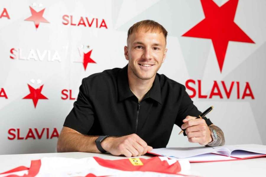 Slovenský mládežnický reprezentant Dominik Javorček přestoupil do Slavie.