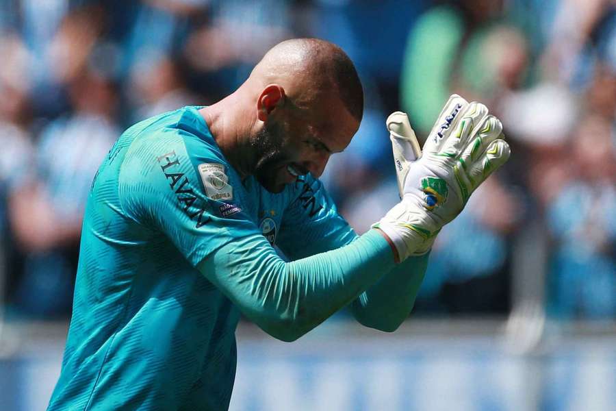 Weverton teve grande atuação contra o Palmeiras Weverton teve grande atuação contra o Palmeiras