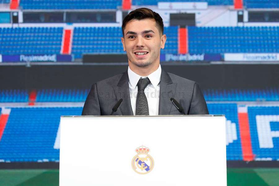 Brahim Díaz, presentado con el Real Madrid