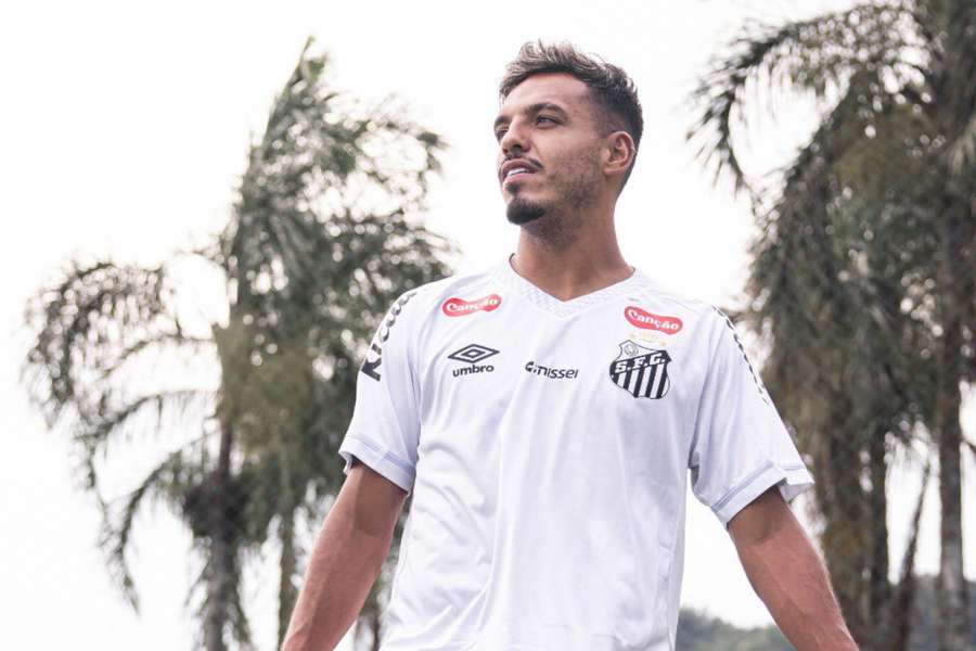 Santos busca relacionar Gabriel Menino no clássico contra o Palmeiras Santos busca relacionar Gabriel Menino no clássico contra o Palmeiras