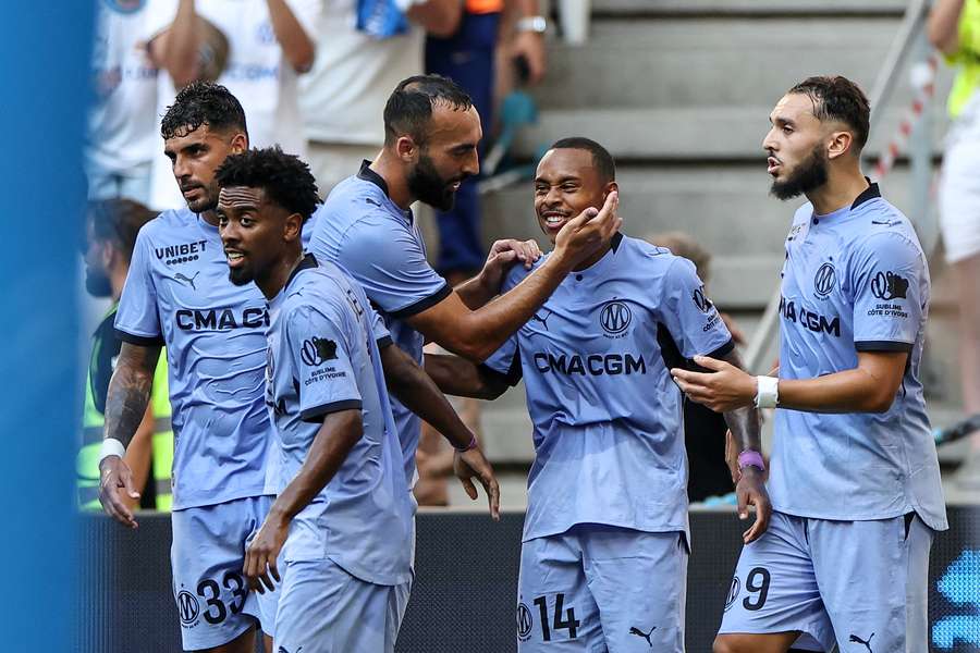 Igor Paixão célèbre avec ses coéquipiers le premier but de l'Olympique de Marseille lors du match amical de préparation contre l'Atlético de Madrid au stade Vélodrome, le 14 août 2026. Igor Paixão célèbre avec ses coéquipiers le premier but de l'Olympique de Marseille lors du match amical de préparation contre l'Atlético de Madrid au stade Vélodrome, le 14 août 2026.