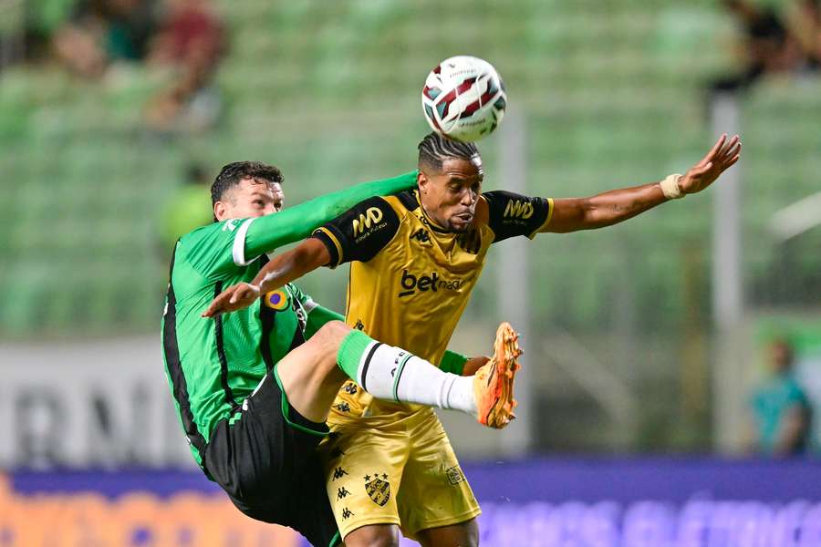 Sport e América-MG empataram por 0 a 0 no primeiro turno da Série B Sport e América-MG empataram por 0 a 0 no primeiro turno da Série B