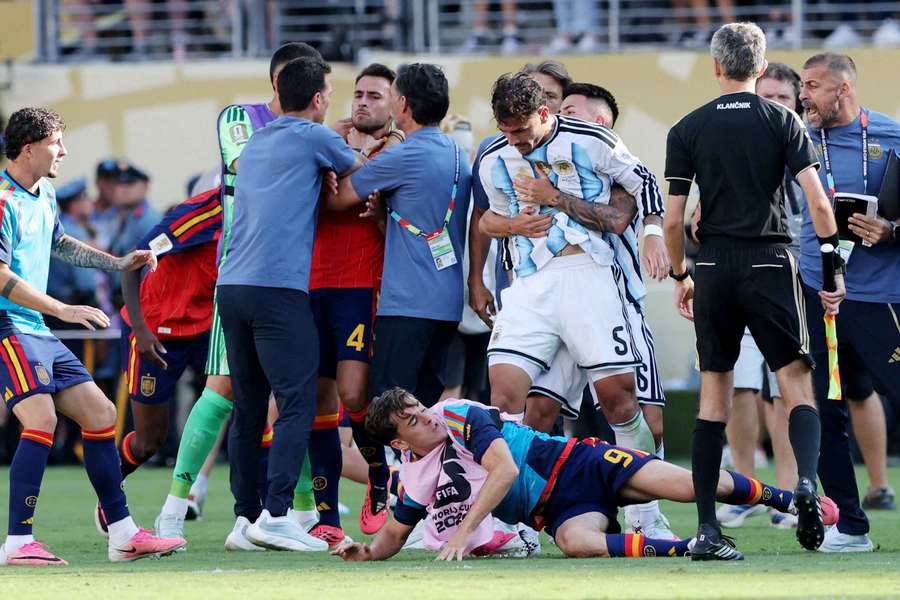 Paredes clashes with Spain's Gavi Paredes clashes with Spain's Gavi
