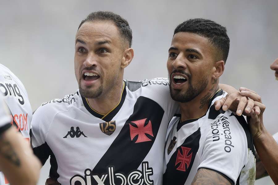 Serginho fez o gol da vitória no início do jogo no Maracanã