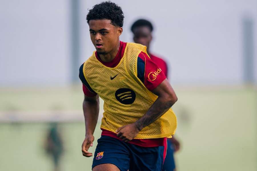 Shane Kluivert, entrenando con el primer equipo del Barça