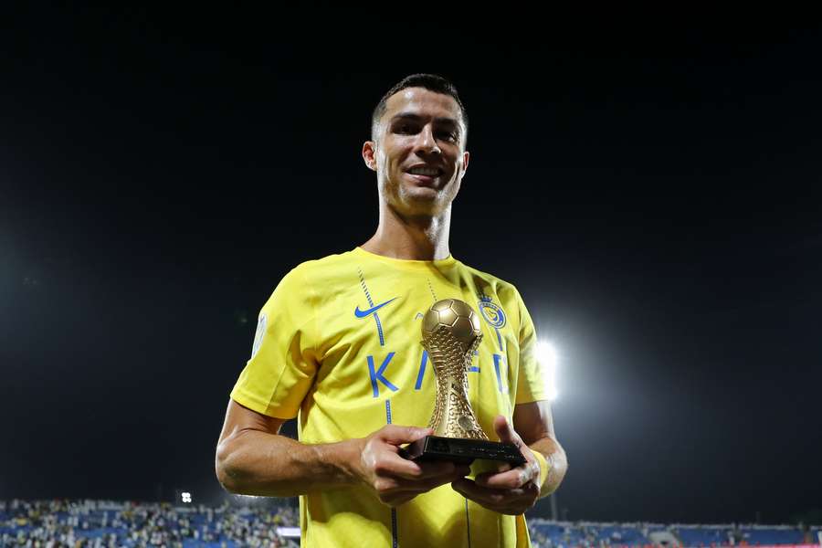 Ronaldo scoorde een penalty een kwartier voor tijd