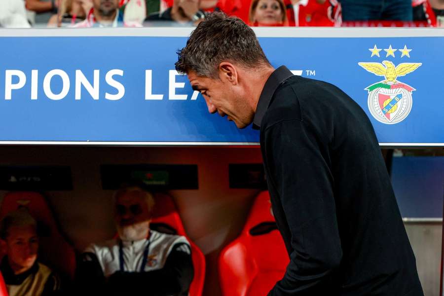 Bruno Lage deixou comando técnico do Benfica após derrota com o Qarabag