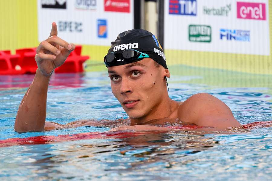 David Popovici, despre antrenamentele cu marele său rival, Pan Zhanle: ”Suntem ca Messi și Ronaldo” David Popovici, despre antrenamentele cu marele său rival, Pan Zhanle: ”Suntem ca Messi și Ronaldo”