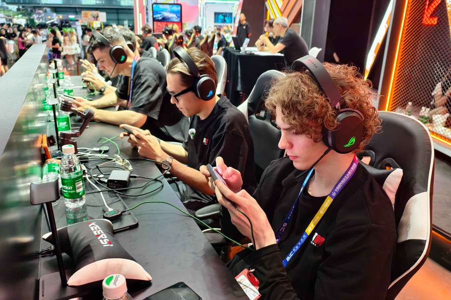 Los jugadores de eSports ya reciben medallas en los Juegos Centroamericanos Los jugadores de eSports ya reciben medallas en los Juegos Centroamericanos