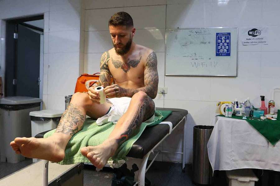 O meia estava jogando no sacrifício 