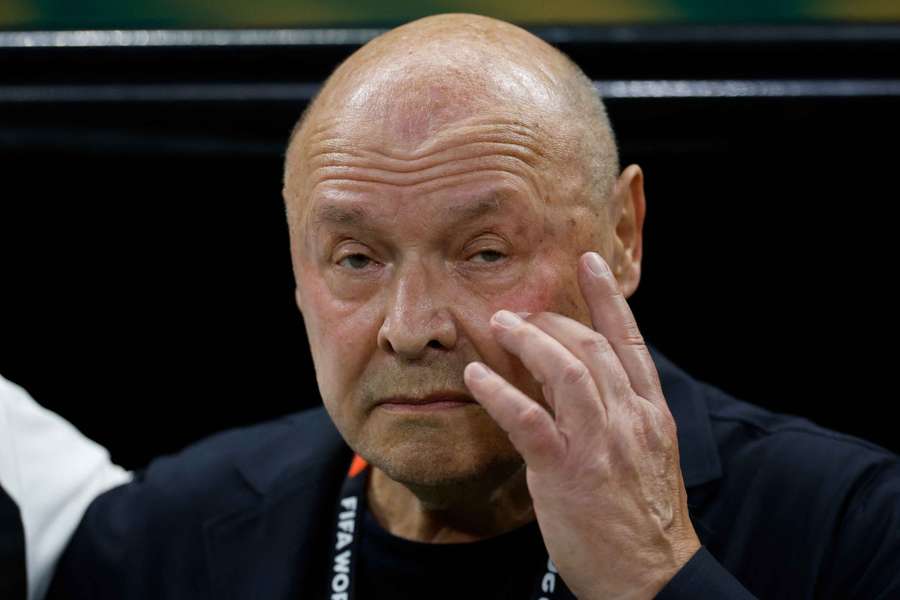 Reacția selecționerului Cehiei după debutul cu stângul de la Campionatul Mondial Reacția selecționerului Cehiei după debutul cu stângul de la Campionatul Mondial