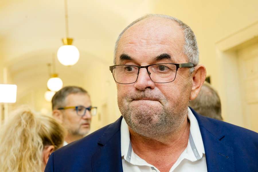 Bývalý šéf FAČR Miroslav Pelta řeší před nástupem do vězení zdravotní problémy. Bývalý šéf FAČR Miroslav Pelta řeší před nástupem do vězení zdravotní problémy.