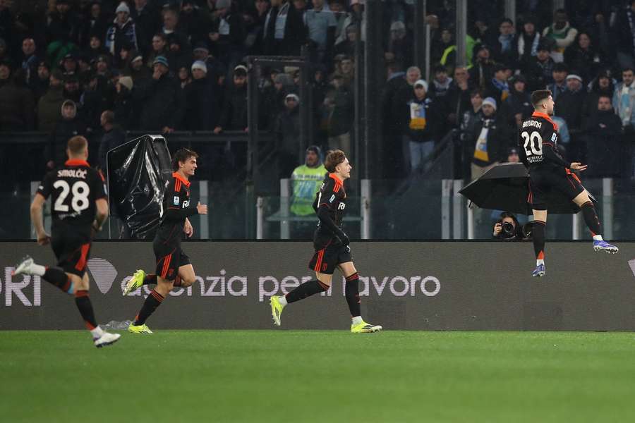 Esultanza dopo lo 0-1