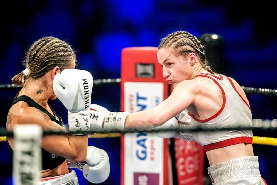 Ségolène Lefebvre souffre d'une fracture de la main. 