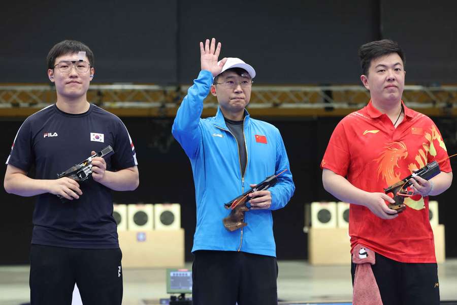 Li Yuehong sur le podium ce lundi.