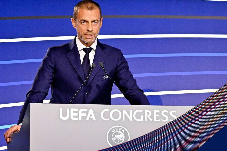 Aleksander Ceferin, presidente da UEFA, se reuniu com outras lideranças do futebol