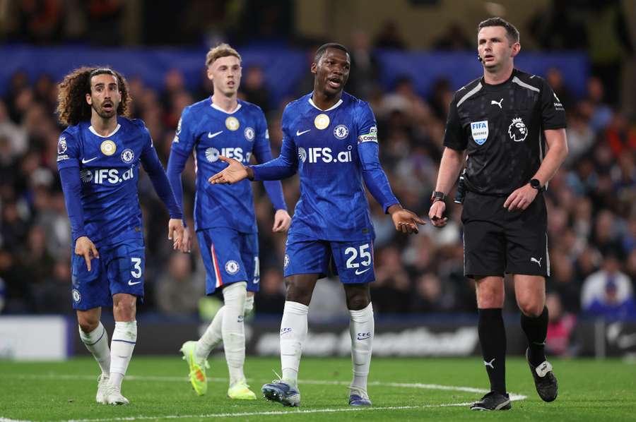 Rosenior insists Caicedo a natural Chelsea leader Rosenior insists Caicedo a natural Chelsea leader