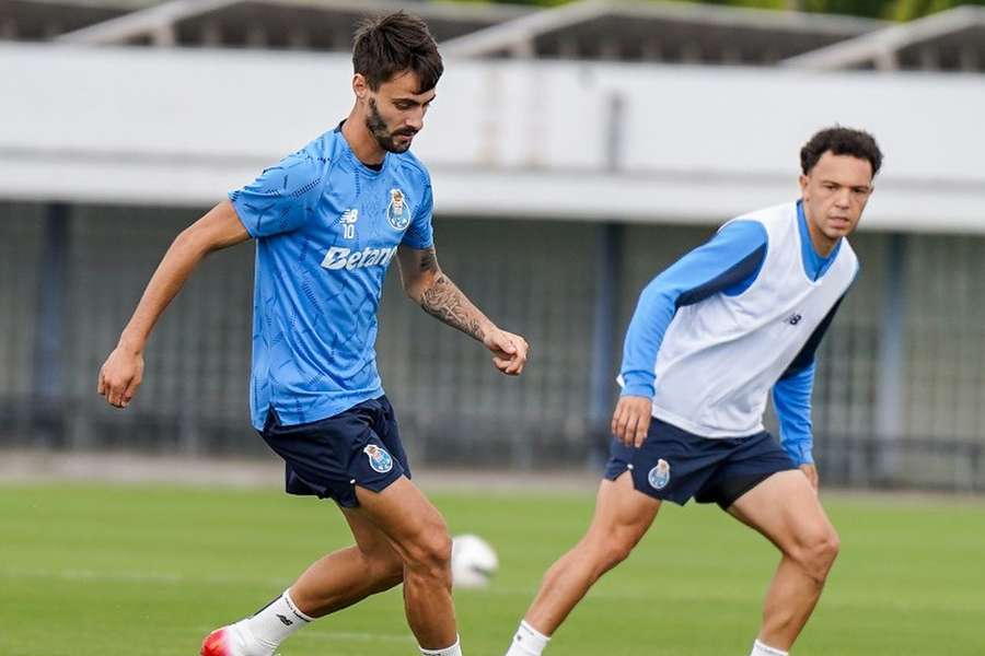 Fábio Vieira treinou no Olival